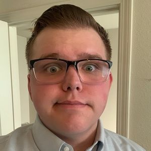 Meet your Posher, Zachary